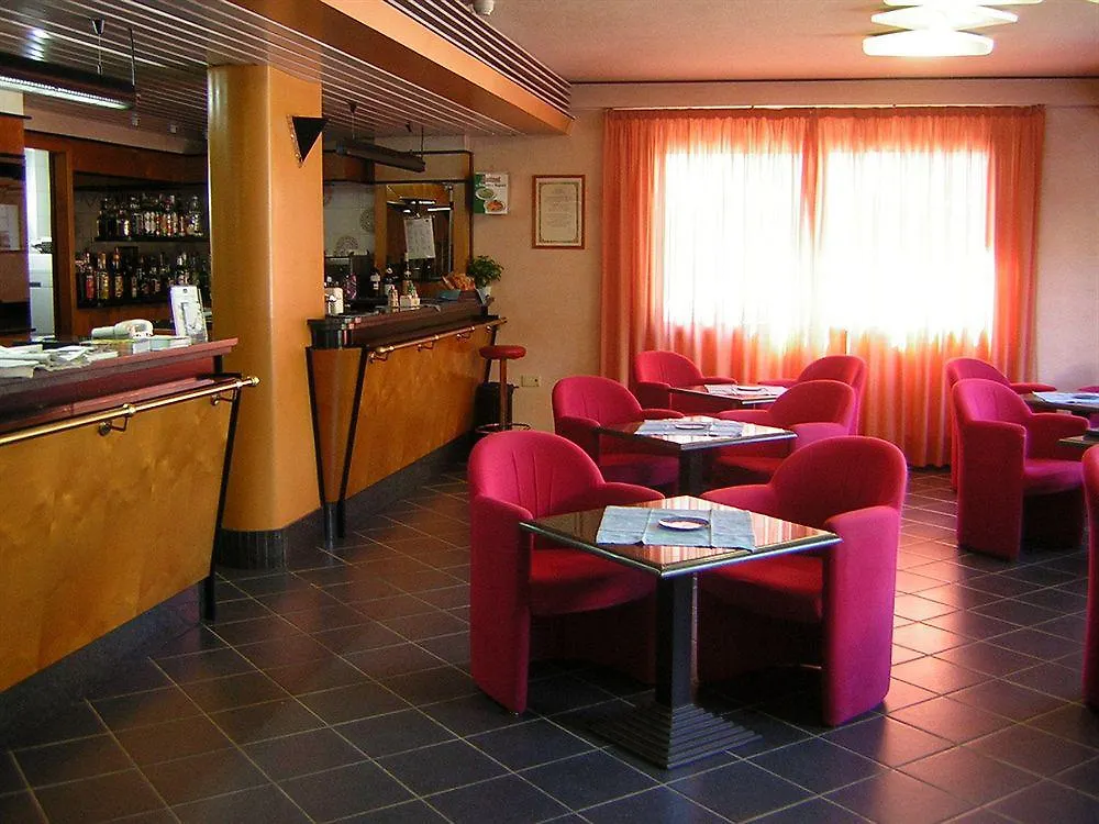 Best Western Hotel Residence Italia クアルトゥ・サンテーレナ イタリア