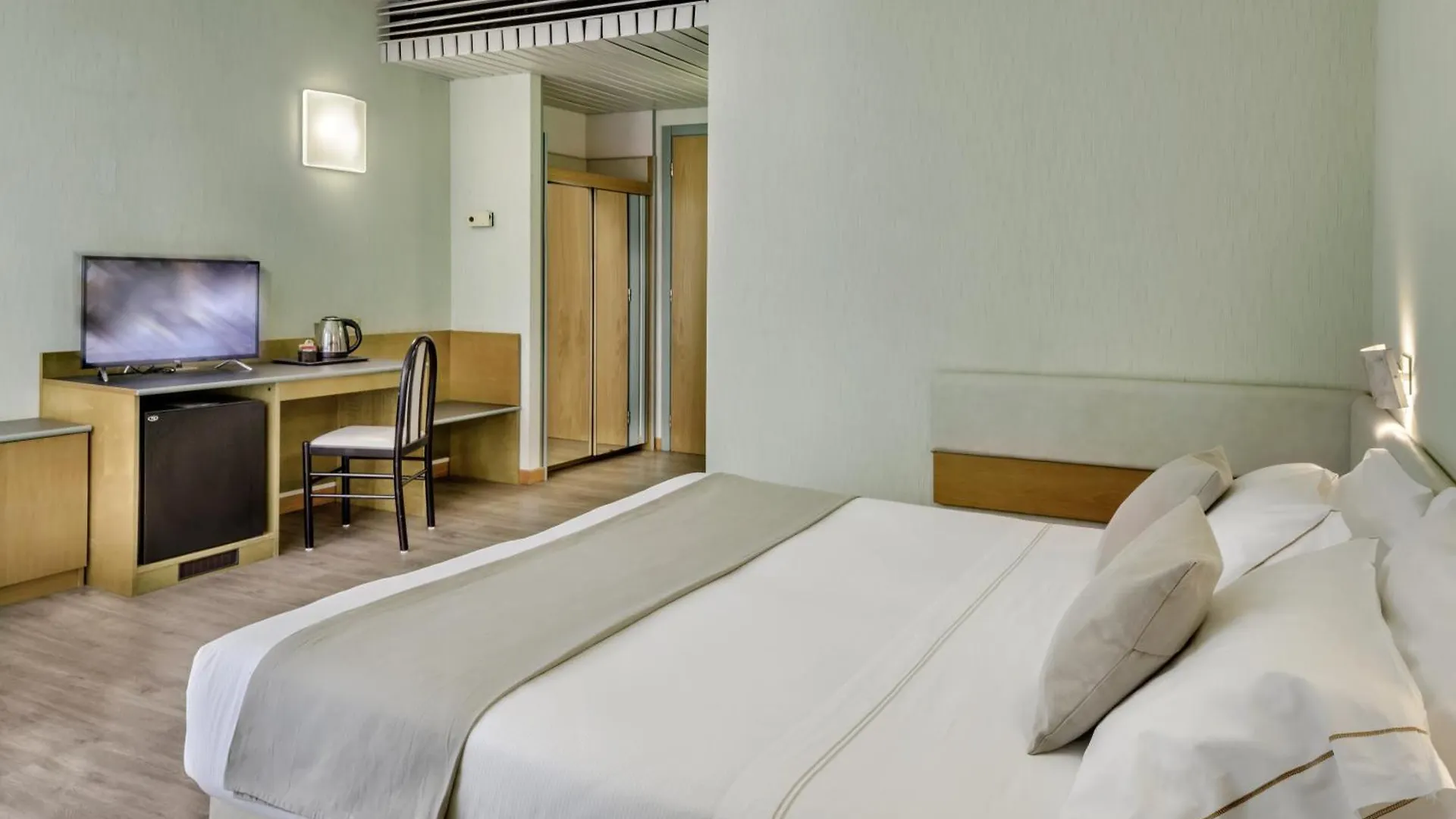 Quartu SantʼElena Best Western Hotel Residence Italia 3*, Quartu SantʼElena איטליה